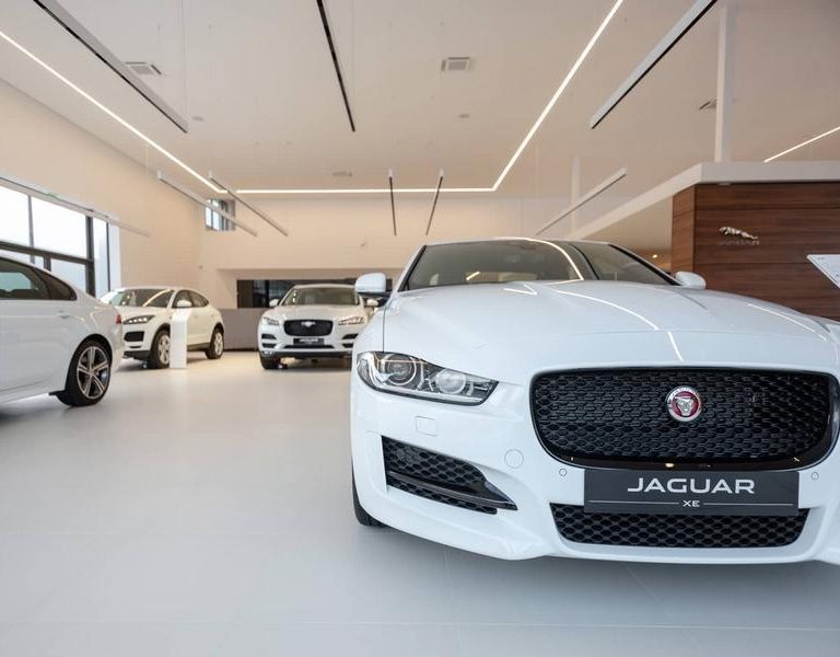 Jaguar: Od sajdkár k luxusným vozidlám